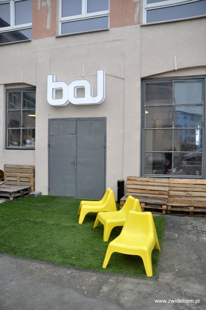 Bal z zewnątrz