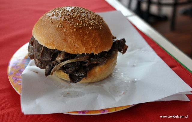 Palermo - Piazza Indipendenza - pane con milza zamknięta