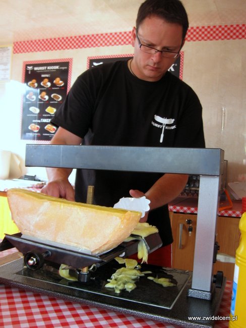 Warszawa - Street Food Festival - Wurst Kiosk - raclette
