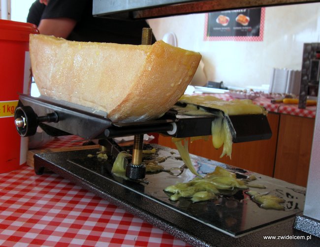 Warszawa - Street Food Festival - Wurst Kiosk - szwajcarskie raclette