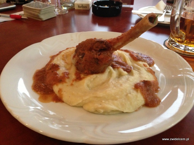 Morawy - Rozdrojovice - Hotel Atlantis- Lamb knee with eggplant-potato mash