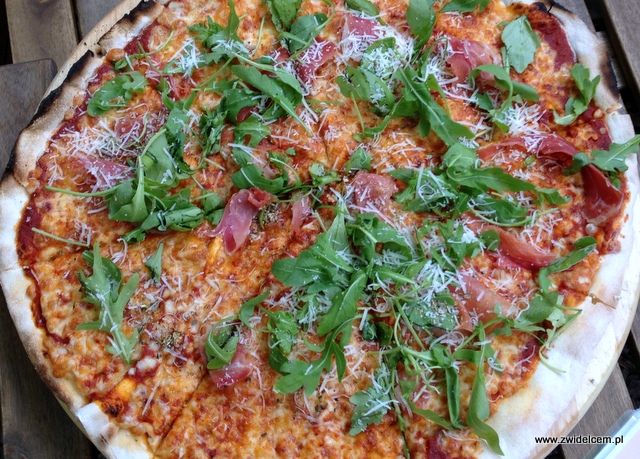 Kraków - Zielonki - Malinowy Anioł - Pizza zbliżenie
