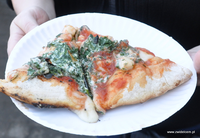 Najedzeni Fest Jesień - Wino i śpiew - pizza z ricotta i szpinakiem
