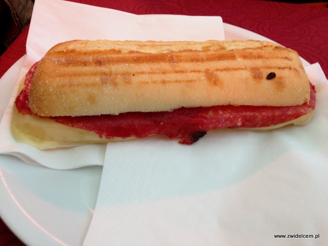 Piza - Cafe Torre - panino z salami