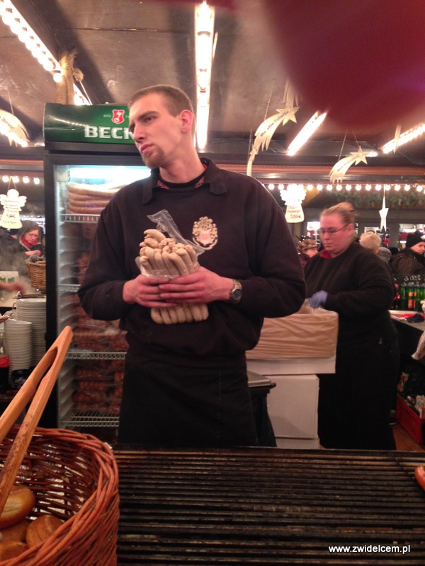 Berlin - weihnachtsmarkt charlottenburg - bratwurst