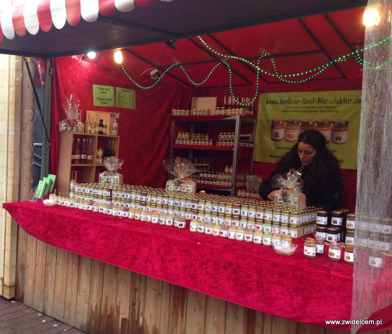 Berlin – Weihnachtsmarkt am Alezanderplatz - musztardy i sosy