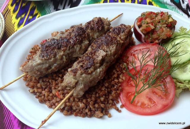 Kraków - Restauracja uzbecka Samarkand - szaszłyki z baraniny na kaszy gryczanej