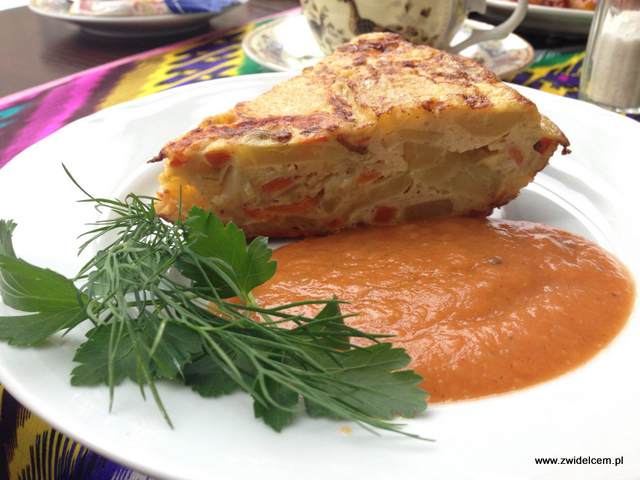 Kraków - Restauracja uzbecka Samarkand - Qoplama ciasto z ziemnaków cebuli jajek i marchewki